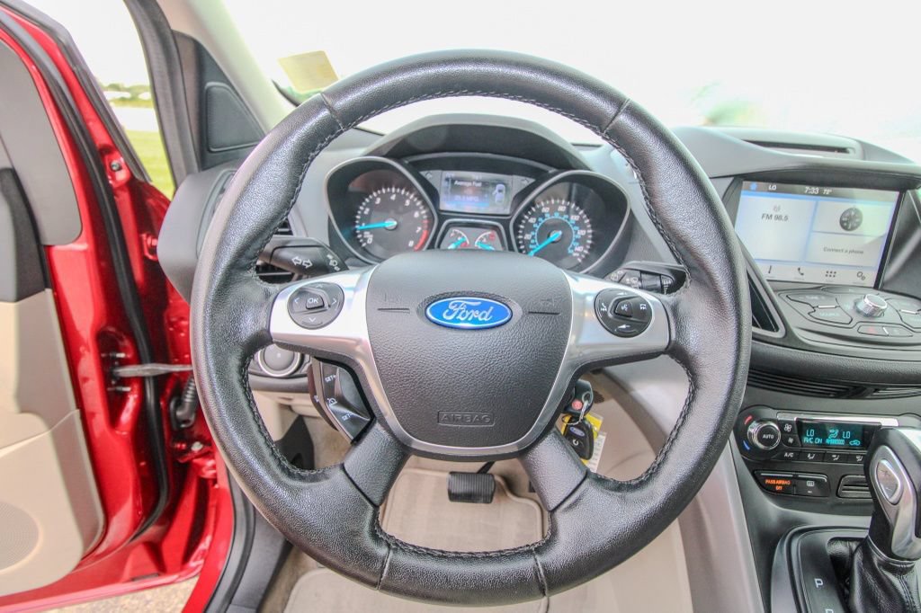 Used 2016 Ford Escape SE w/ SE Leather Comfort Package AWD/4WD image 19