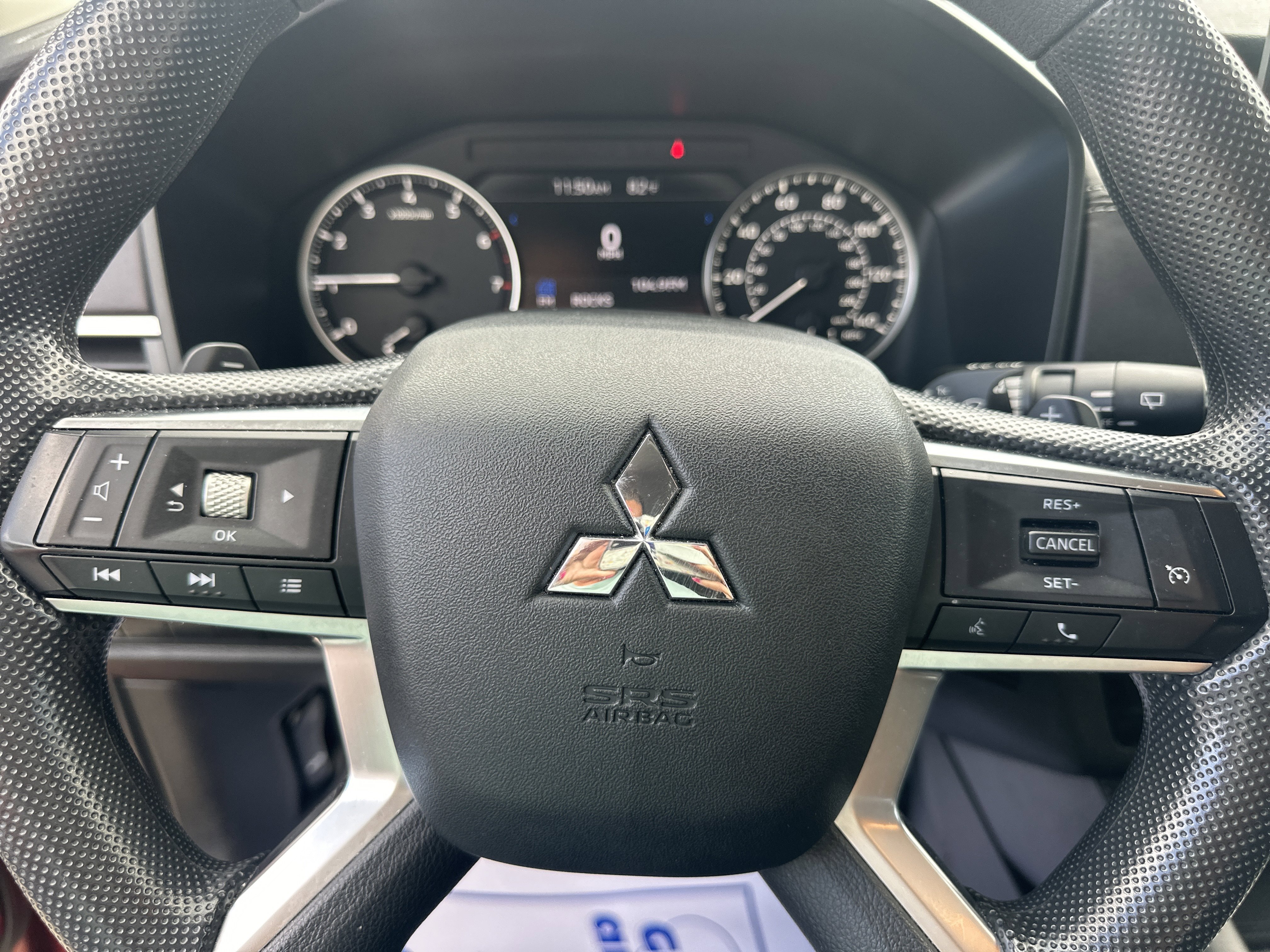 Used 2023 Mitsubishi Outlander ES AWD/4WD image 12