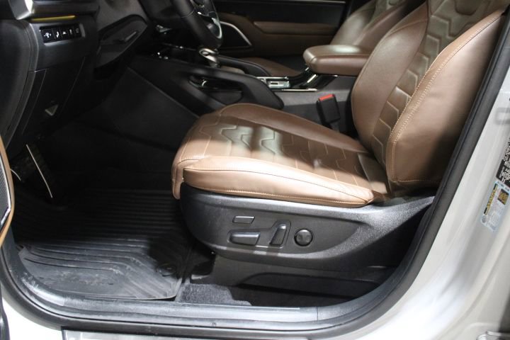 Used 2022 Kia Telluride SX w/ SX Prestige Package image 22