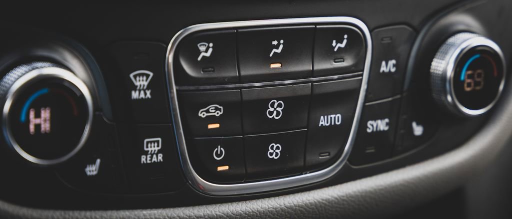 Used 2020 Chevrolet Equinox LT image 17