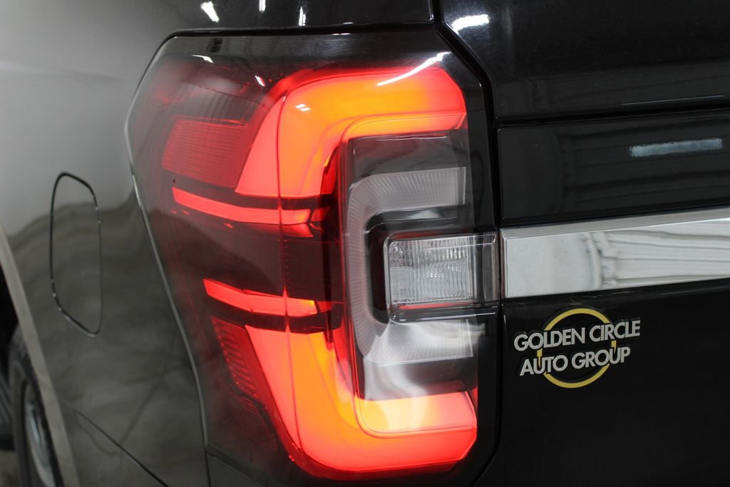 Used 2024 Ford Expedition Max Limited image 17