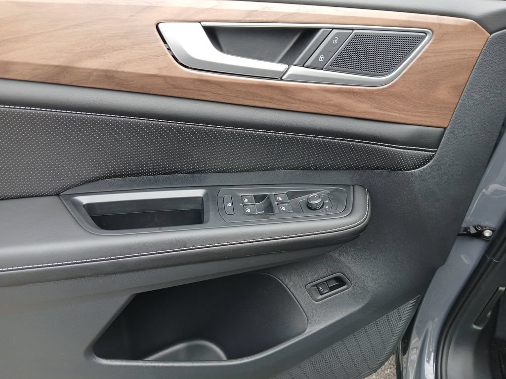 New 2026 Volkswagen Atlas SE FWD image 11