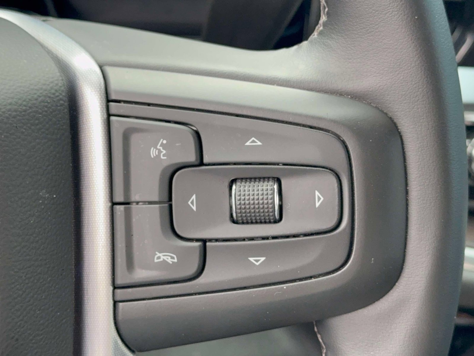 Used 2026 GMC Sierra 1500 SLT image 30