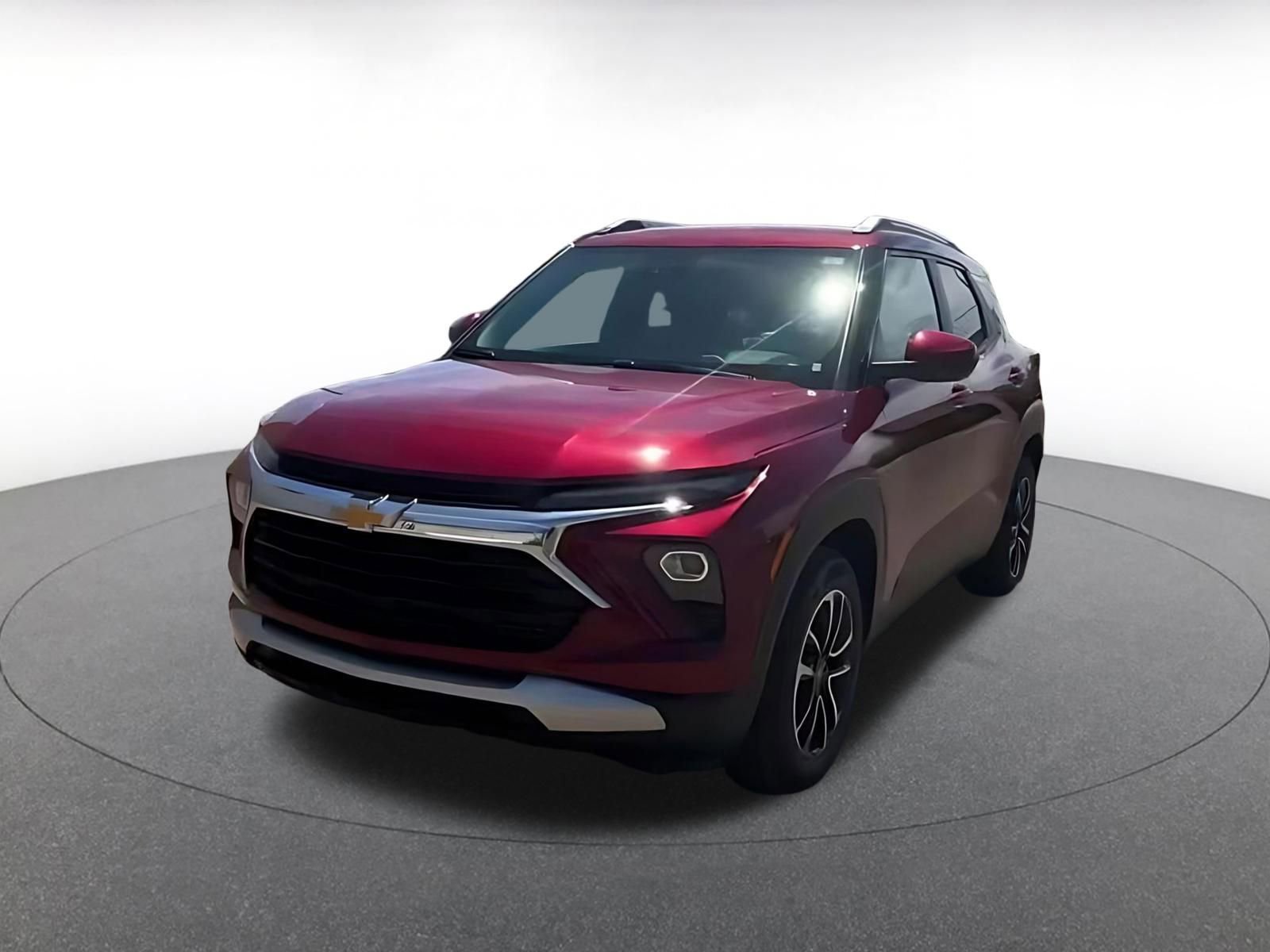 Used 2025 Chevrolet TrailBlazer LT FWD image 4