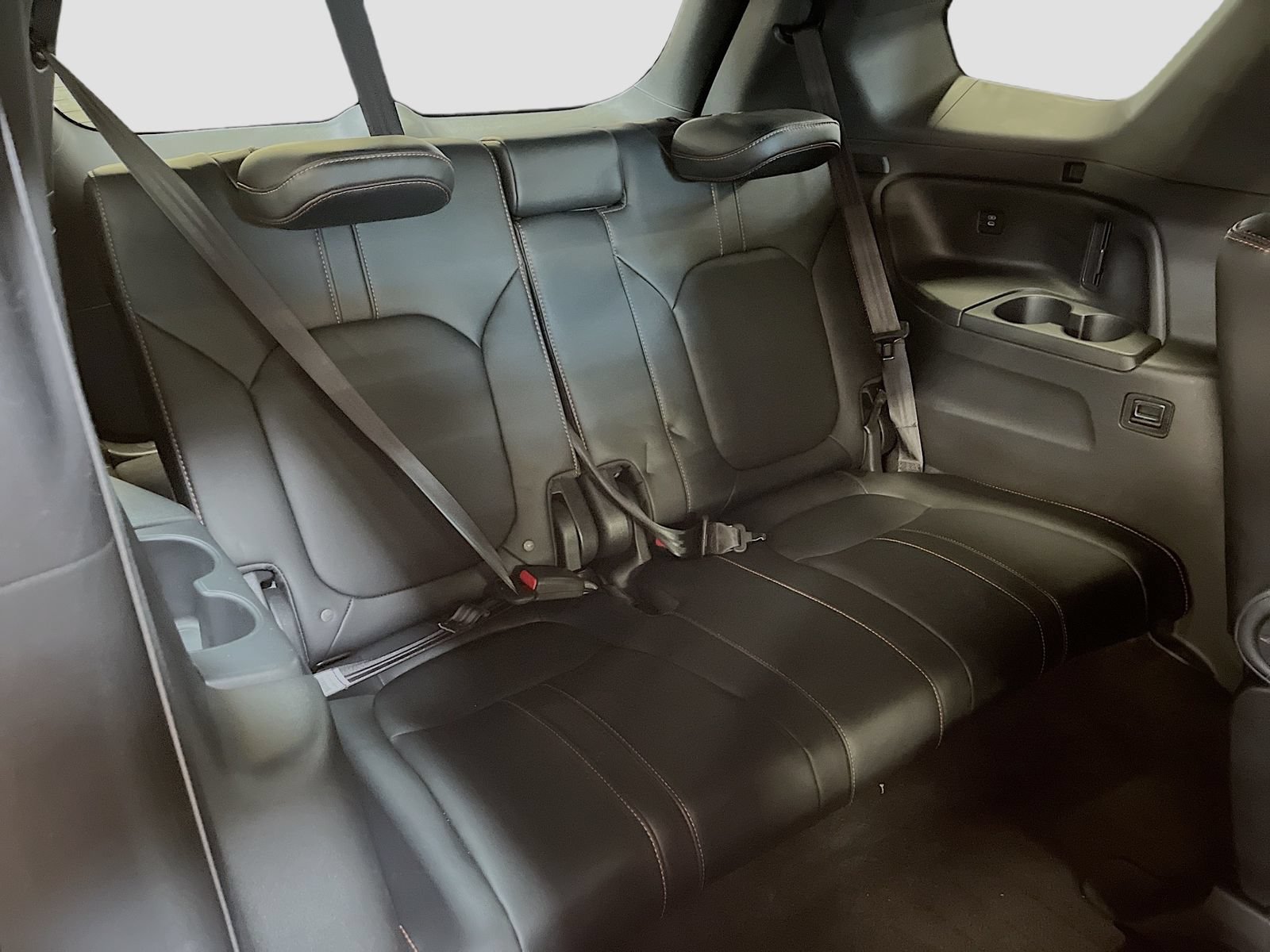 Used 2025 Honda Pilot TrailSport image 27