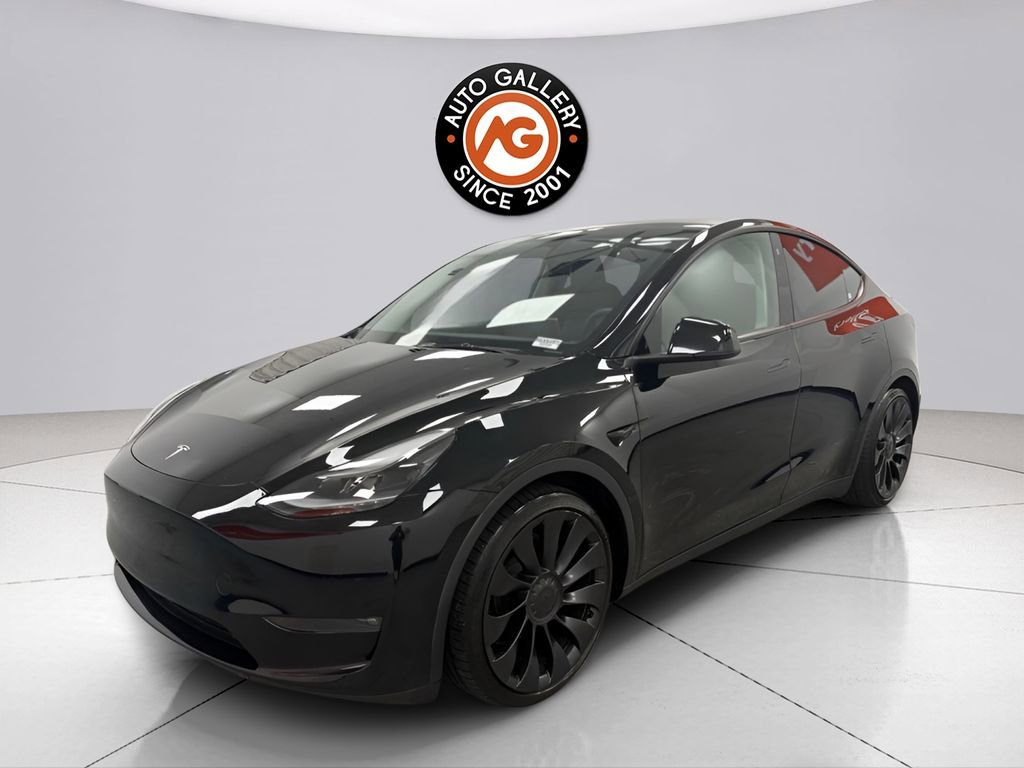 Used 2023 Tesla Model Y Performance image 3