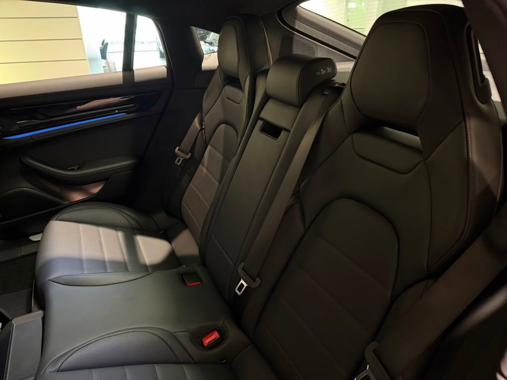 New 2026 Porsche Panamera 4 image 24