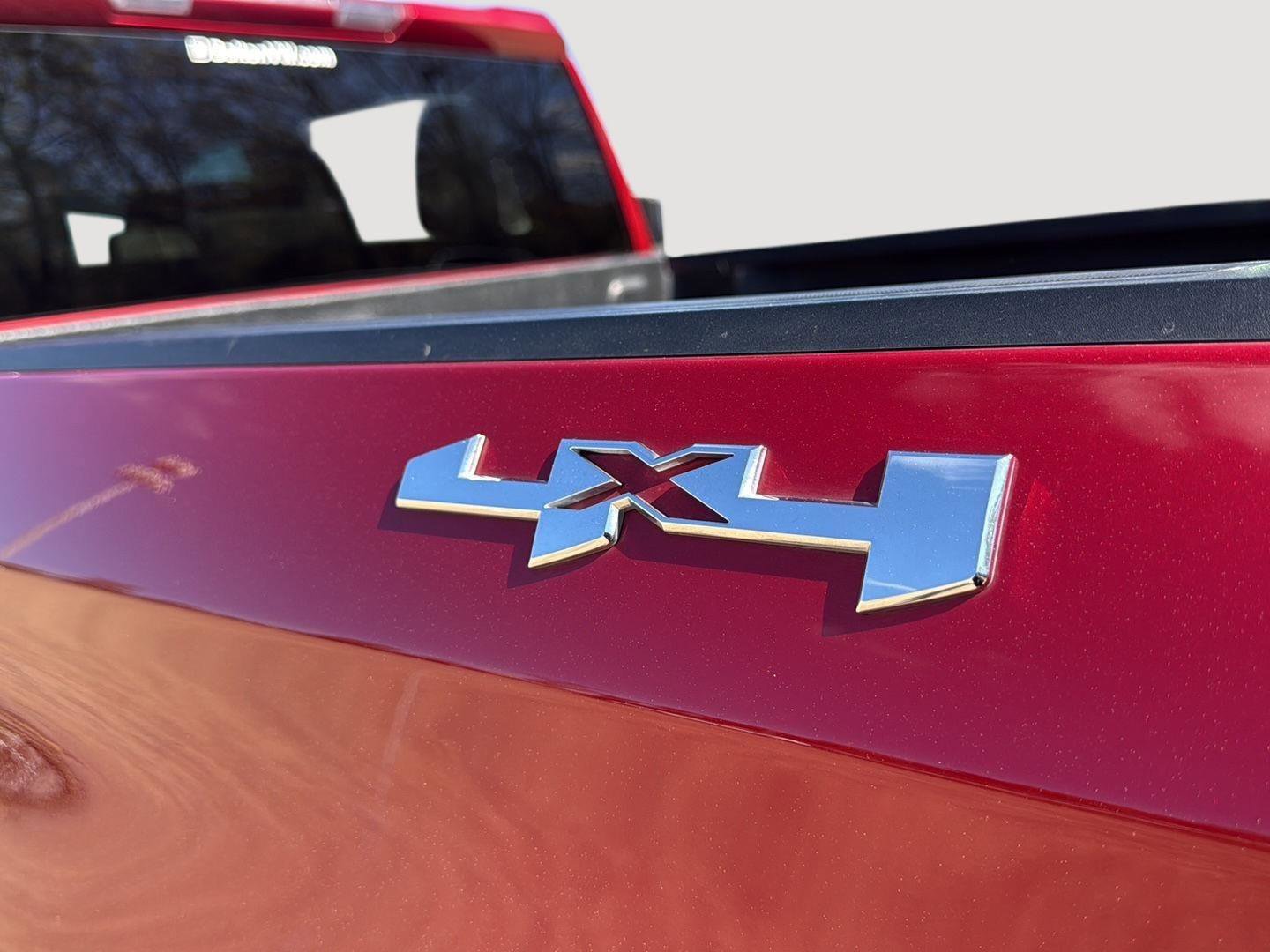 Used 2024 GMC Sierra 1500 Elevation image 12