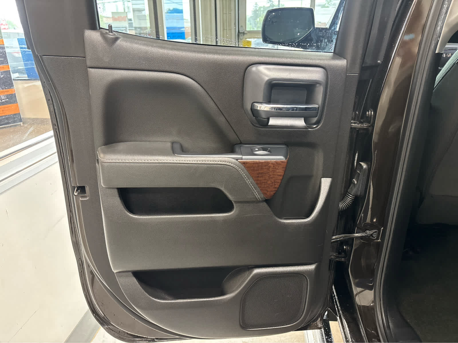 Used 2018 GMC Sierra 1500 SLE w/ SLE Value Package AWD/4WD image 42