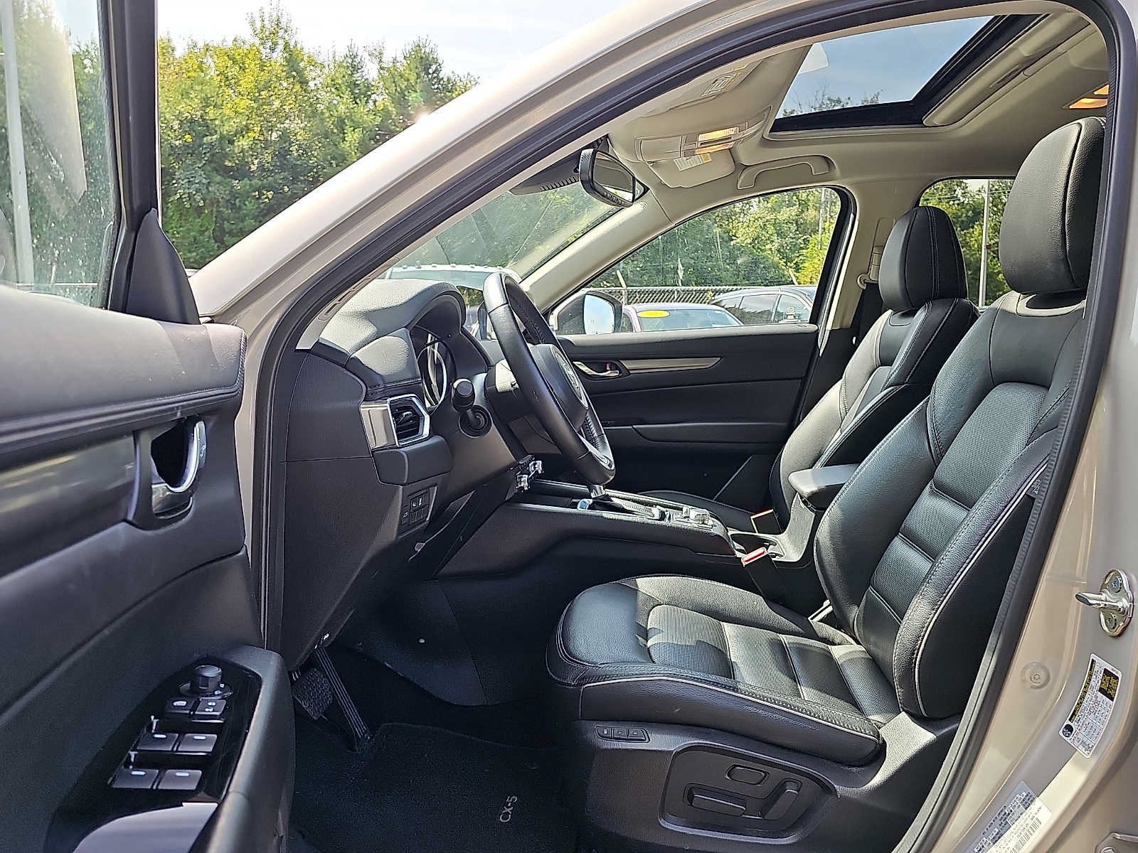 Used 2025 MAZDA CX-5 AWD 2.5 S w/ Preferred Package image 14
