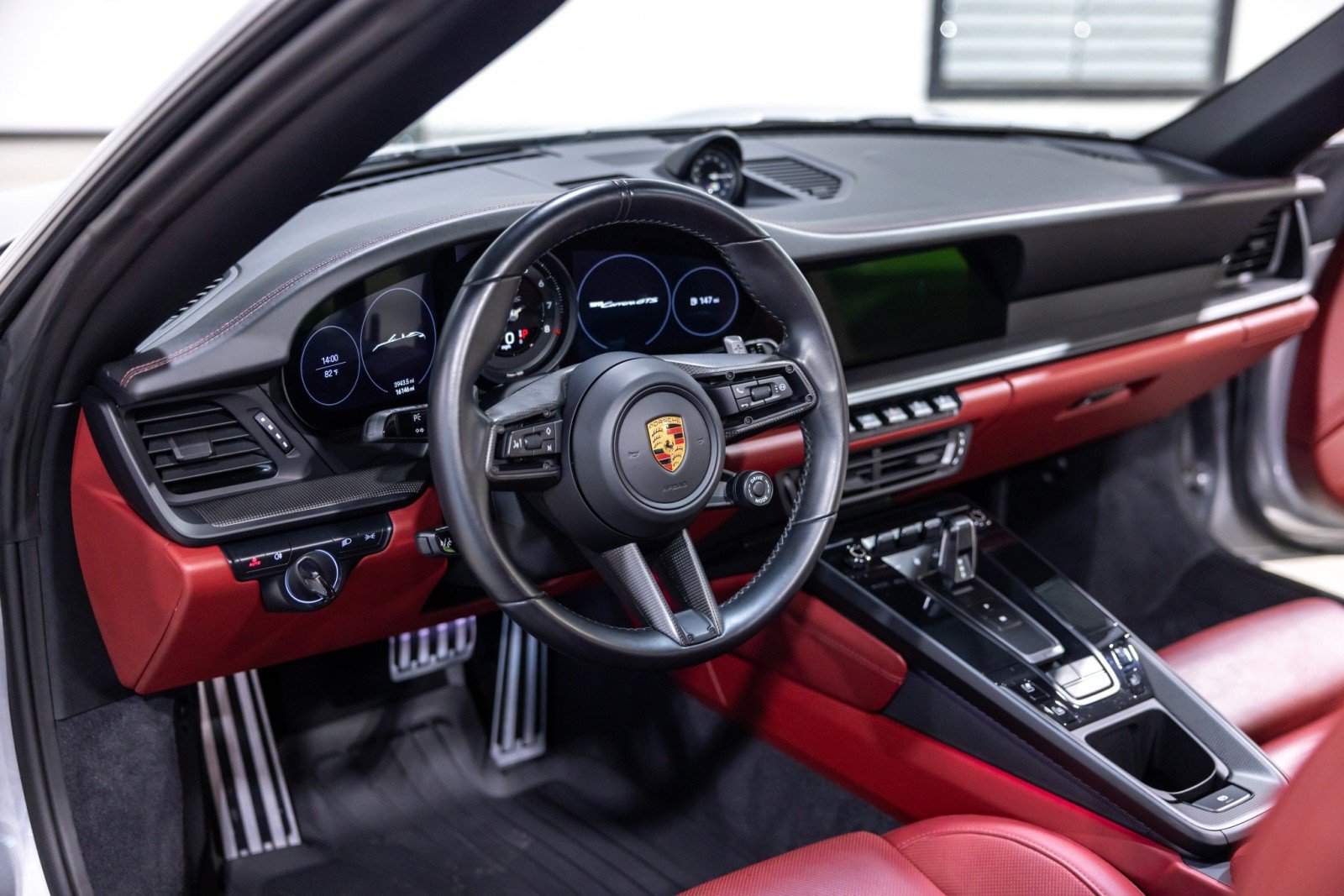 Used 2022 Porsche 911 Cabriolet image 45
