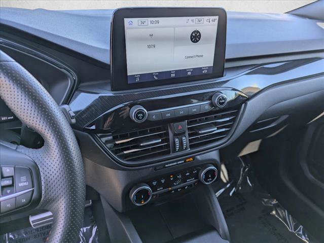 Used 2024 Ford Escape ST-Line image 12