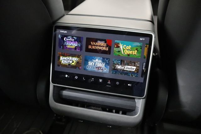 Used 2024 Tesla Model 3 Long Range image 18