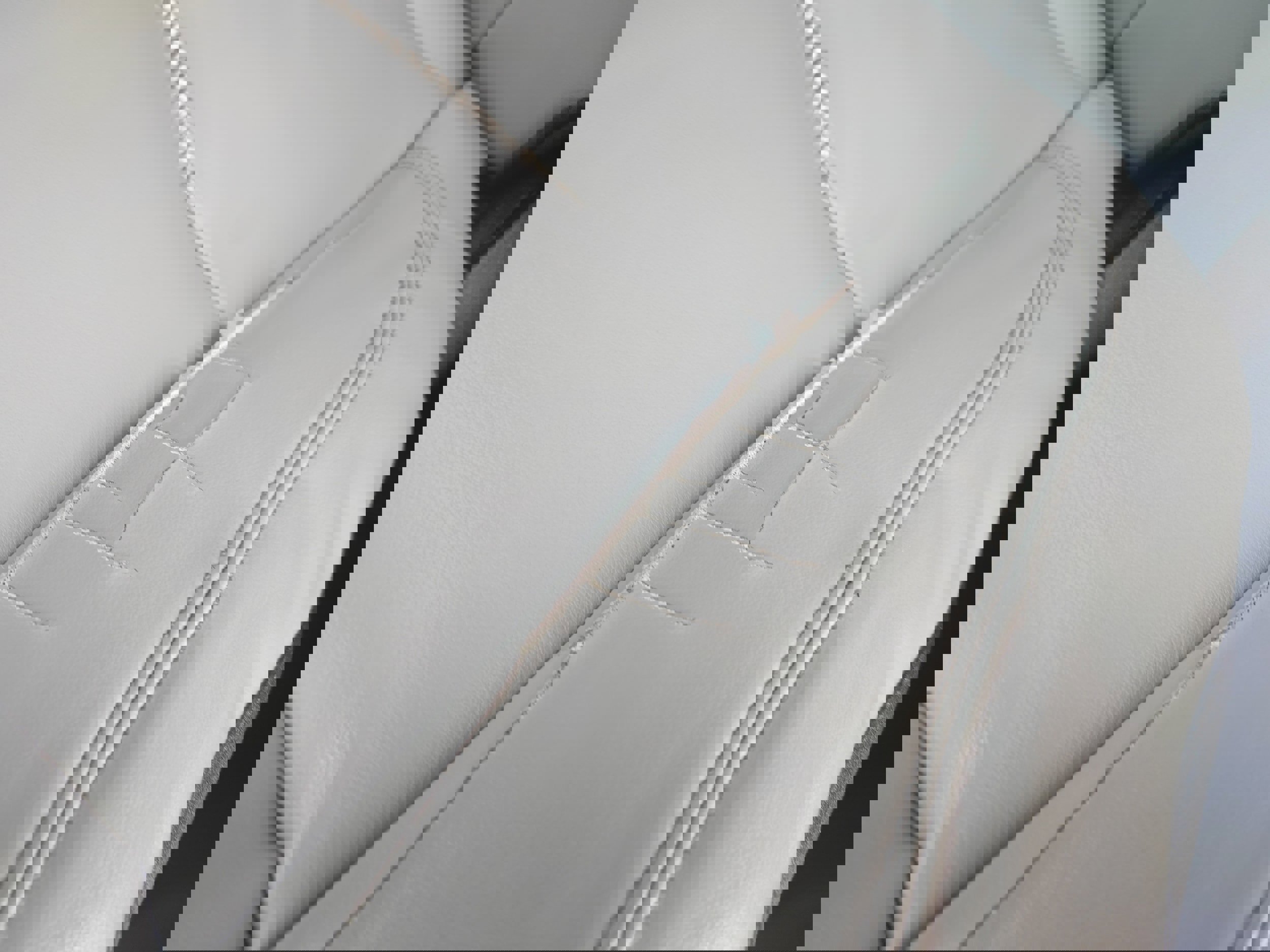 Used 2021 Ford Explorer XLT w/ Equipment Group 202A image 18