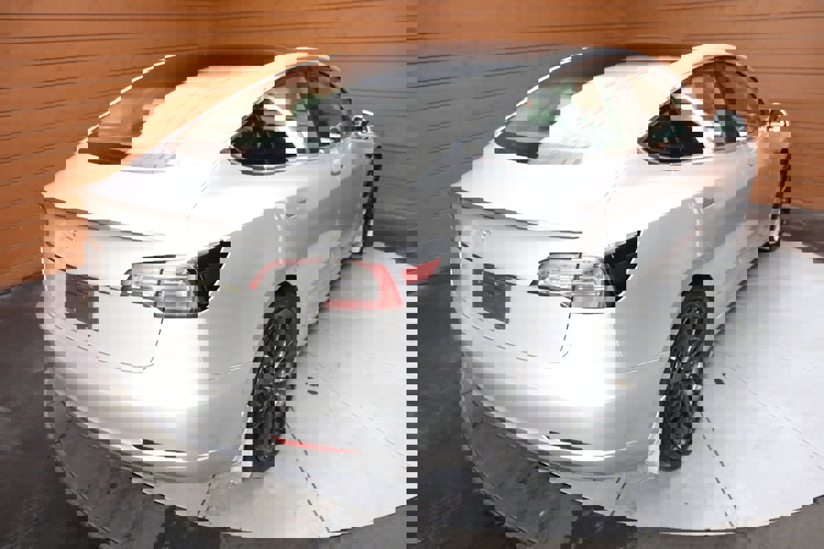 Used 2020 Tesla Model 3 Performance image 6