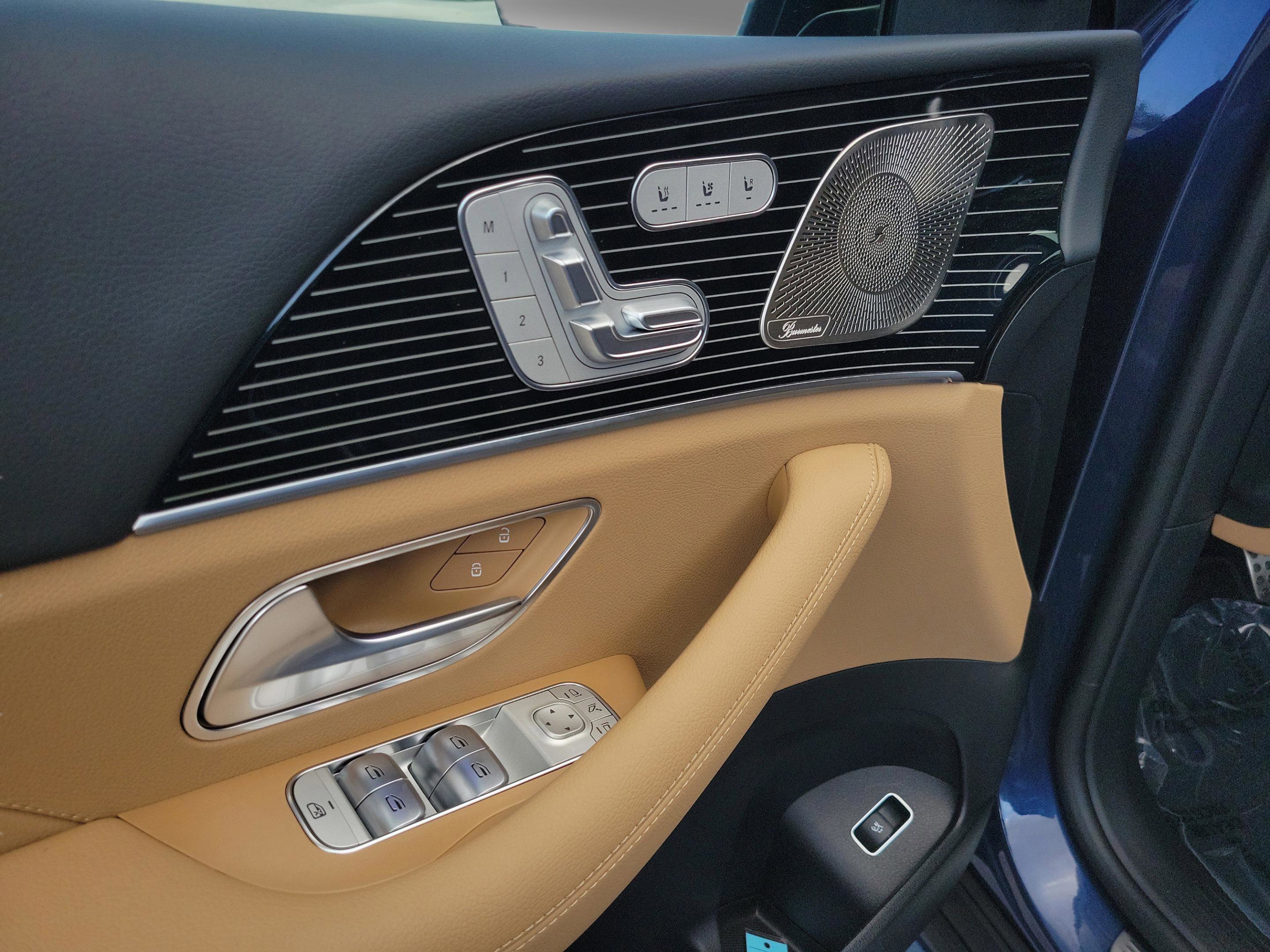 New 2026 Mercedes-Benz GLS 450 4MATIC image 17