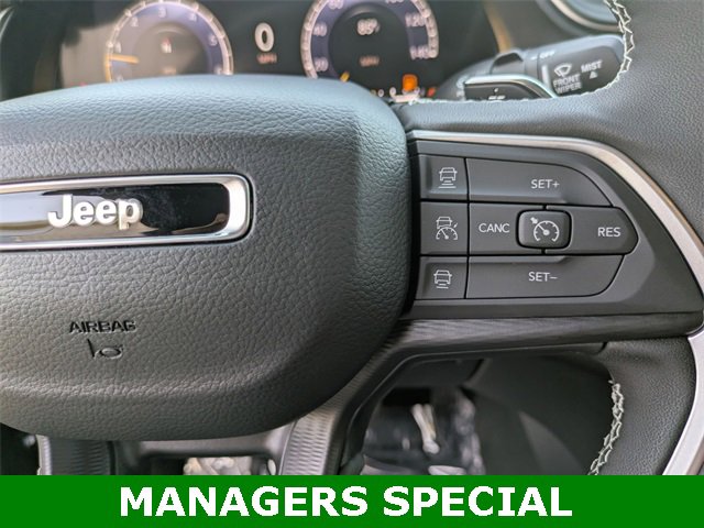 New 2025 Jeep Grand Cherokee Altitude image 15