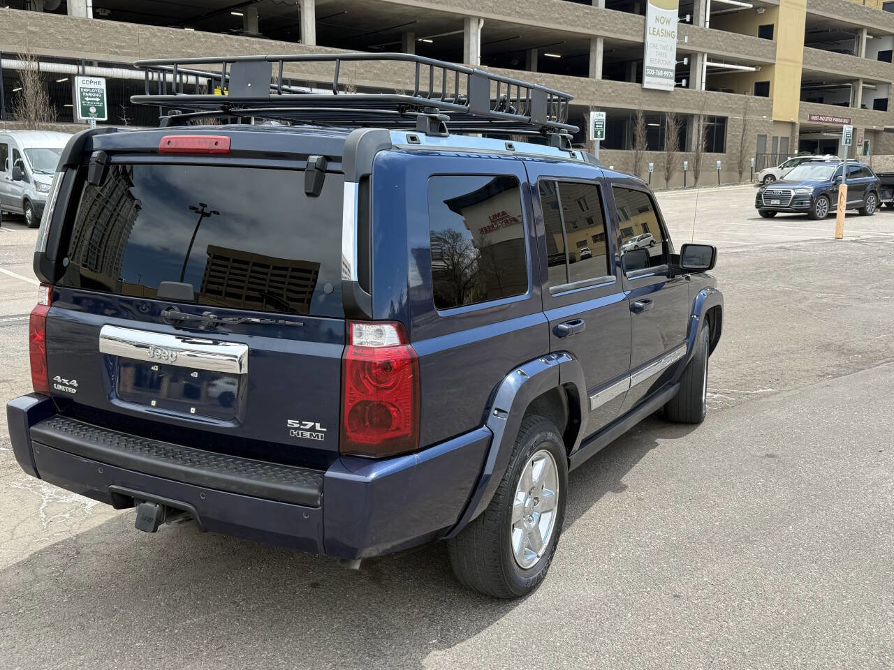 Used 2006 Jeep Commander Limited w/ Trailer Tow Group IV image 7