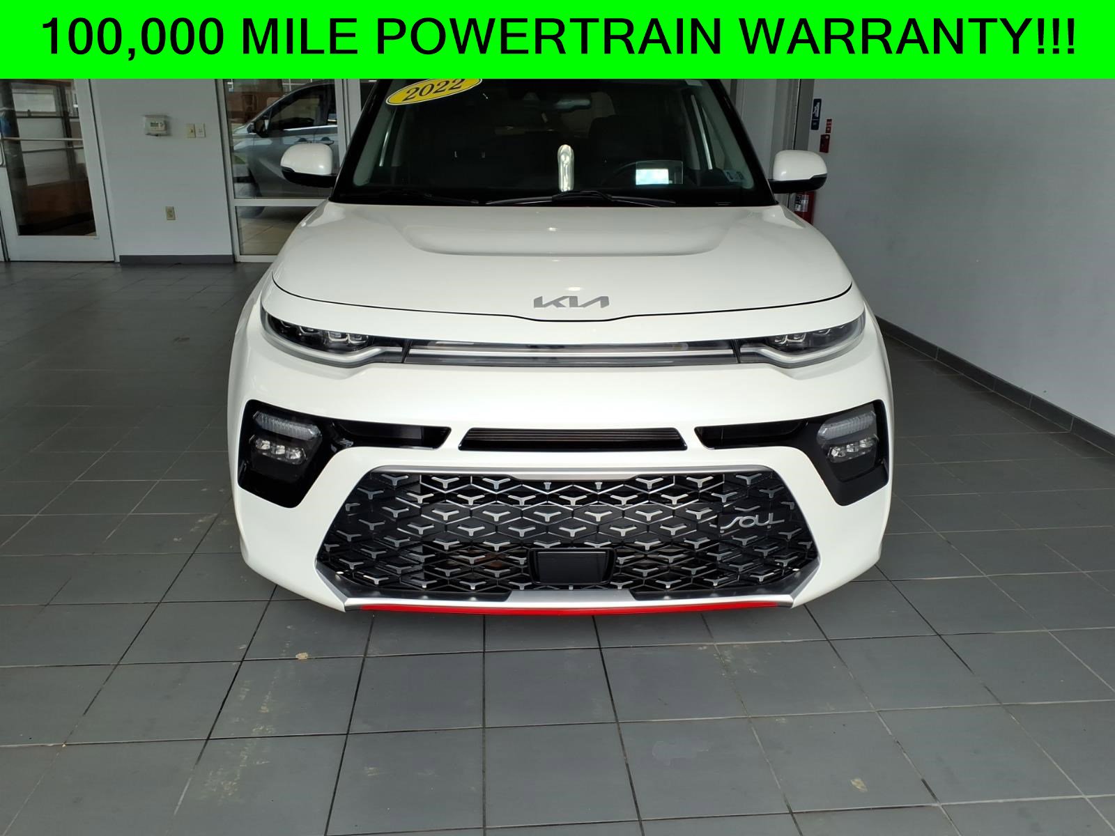 Used 2022 Kia Soul Turbo FWD image 2