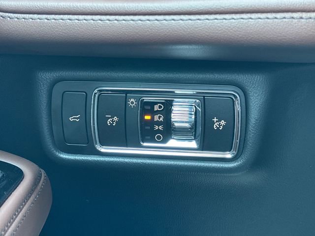 Used 2025 Lincoln Aviator Reserve image 34