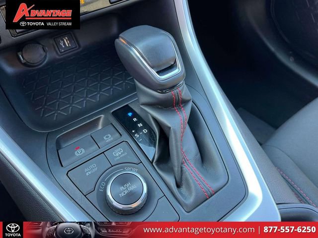 Used 2023 Toyota RAV4 SE w/ Weather & Moonroof Package image 38
