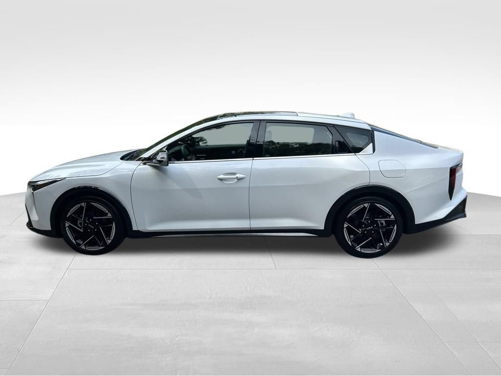 Used 2025 Kia K4 GT-Line w/ GT-Line Premium Package FWD image 2