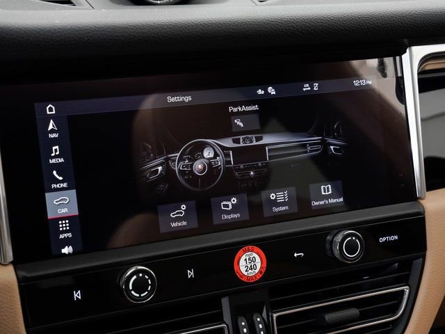 Certified 2025 Porsche Macan image 19