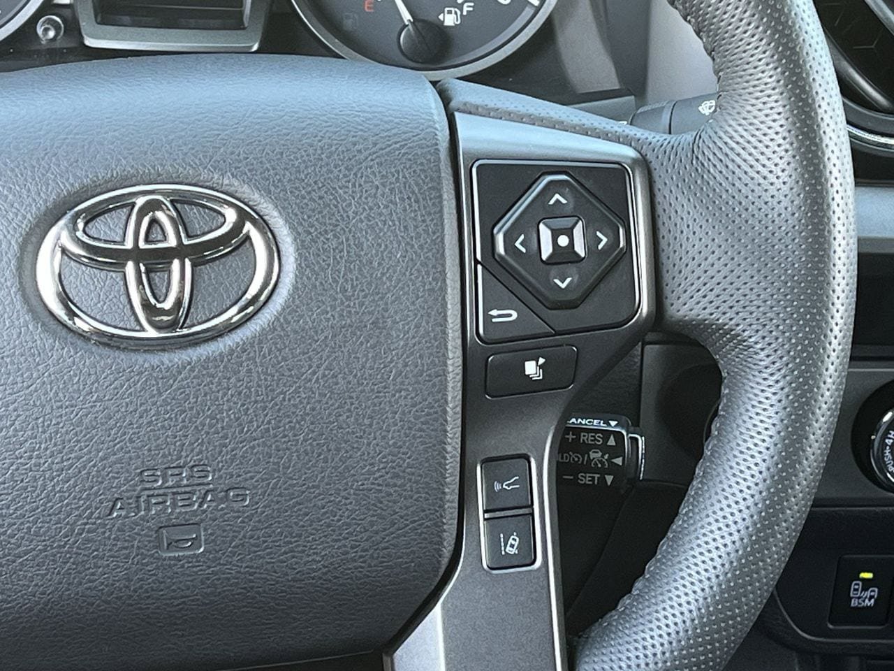 Used 2022 Toyota Tacoma TRD Pro AWD/4WD image 14