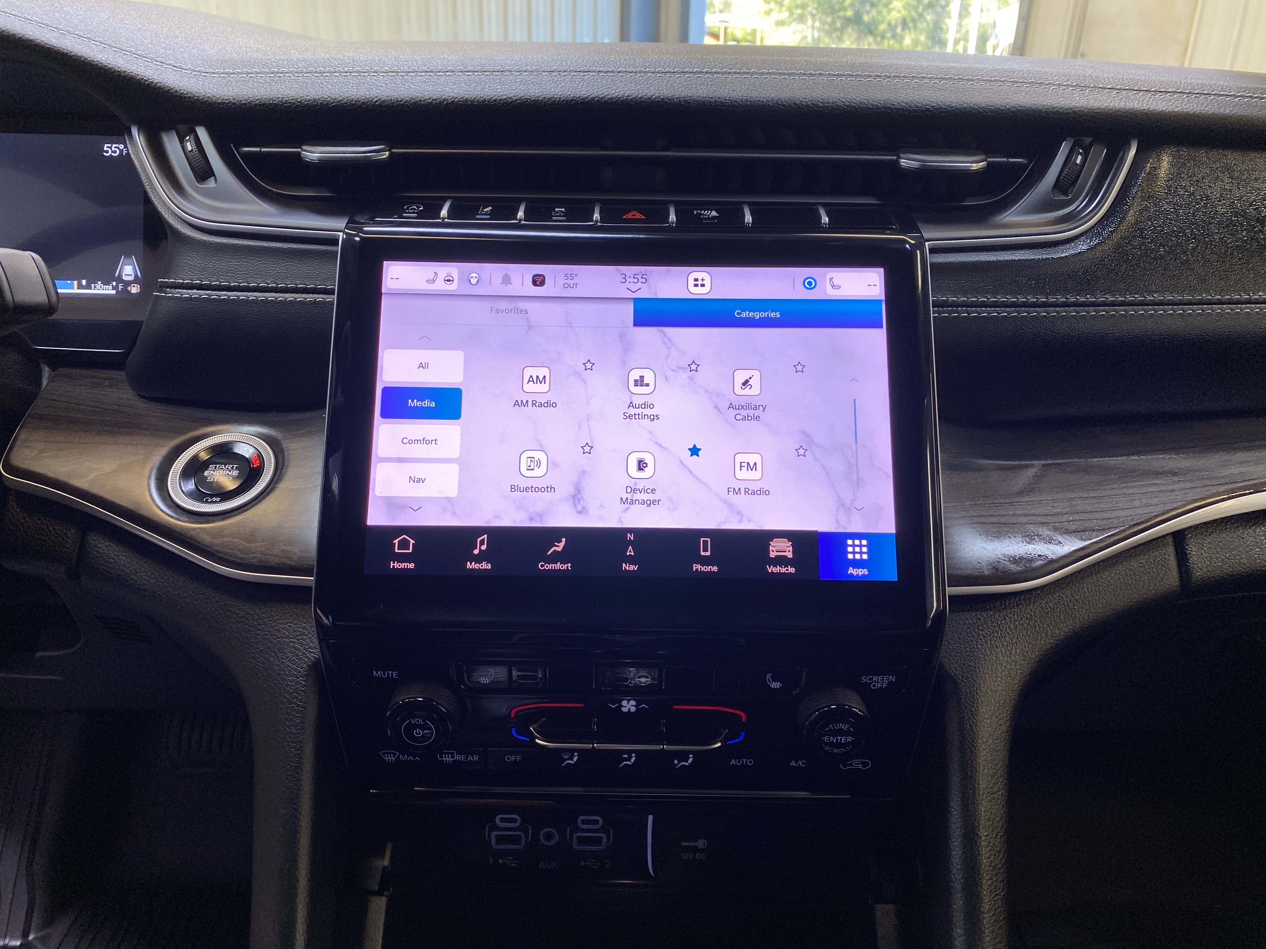 Used 2025 Jeep Grand Cherokee L Limited w/ Black Appearance Package image 43