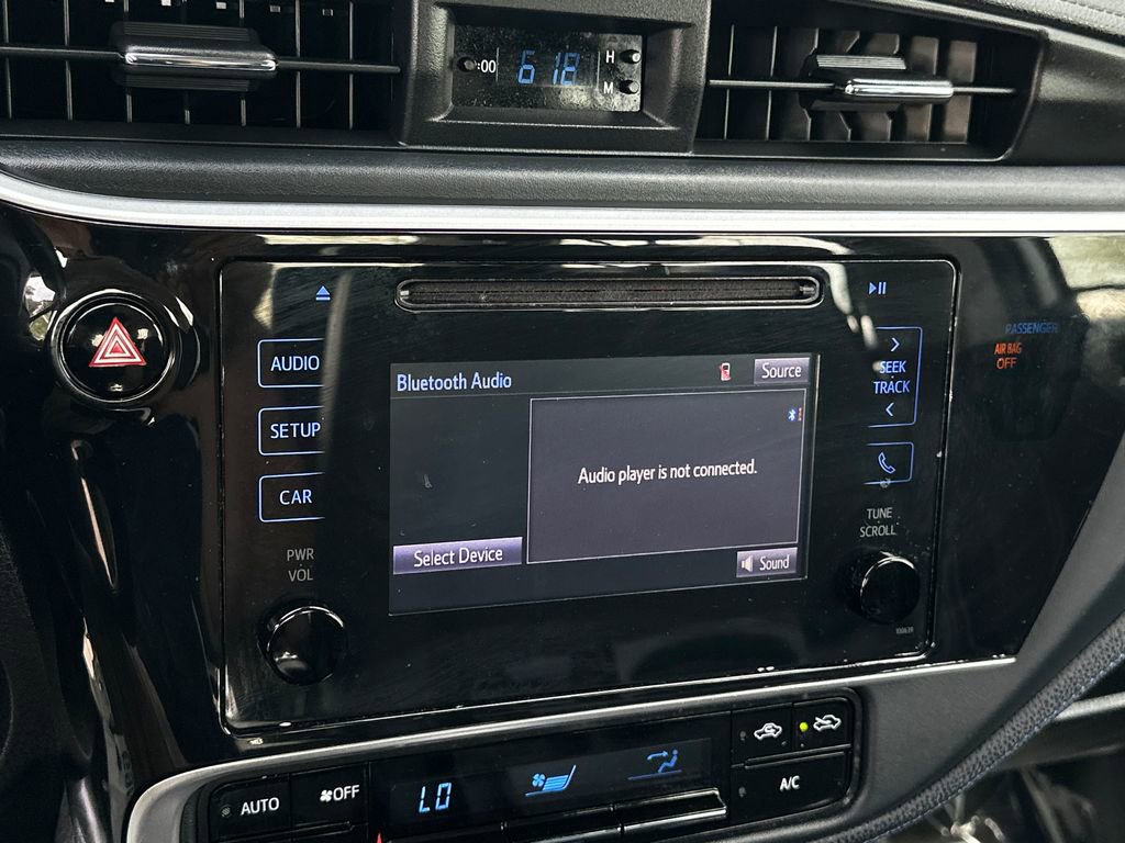 Used 2018 Toyota Corolla SE image 24