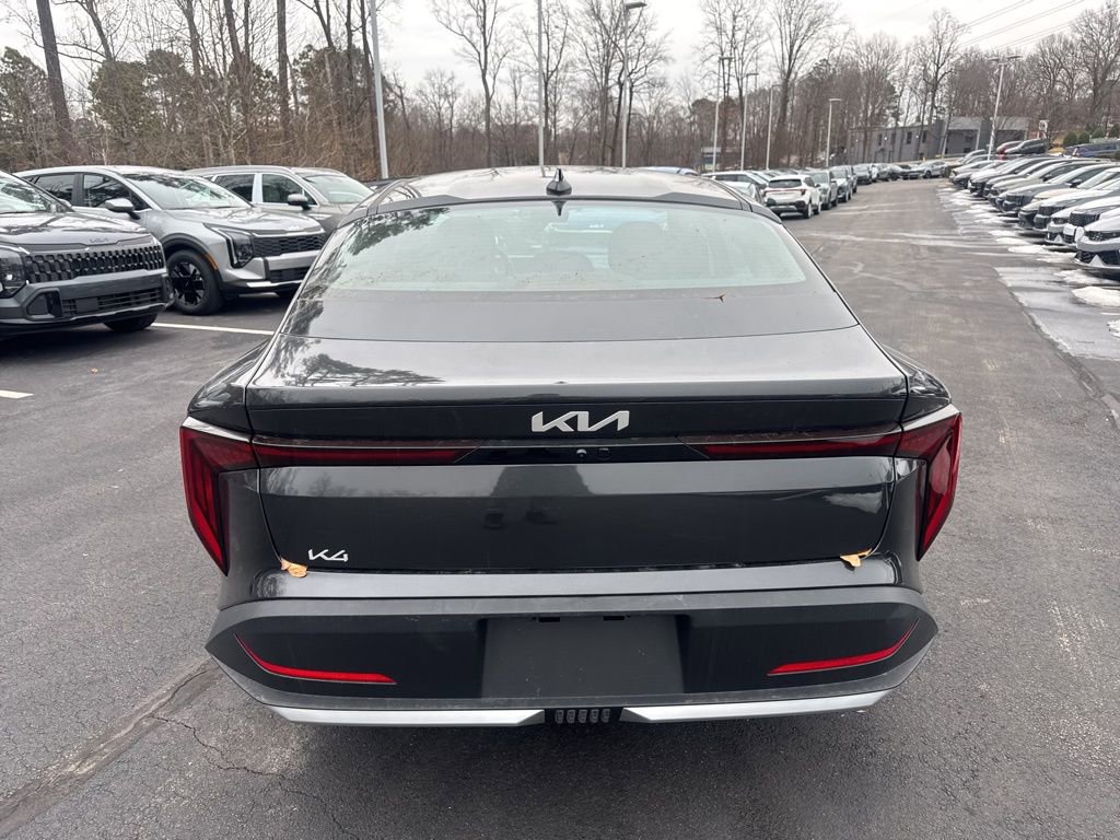 New 2025 Kia K4 LXS image 16