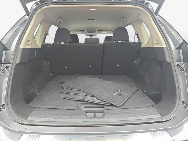 Used 2026 Nissan Rogue SV FWD image 30