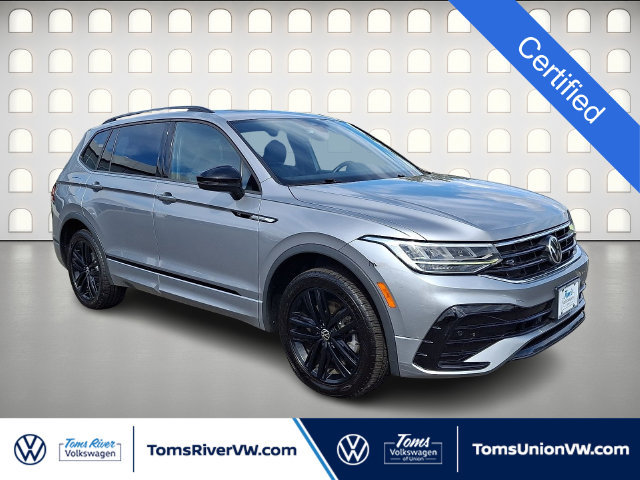 Used 2022 Volkswagen Tiguan SE R-Line