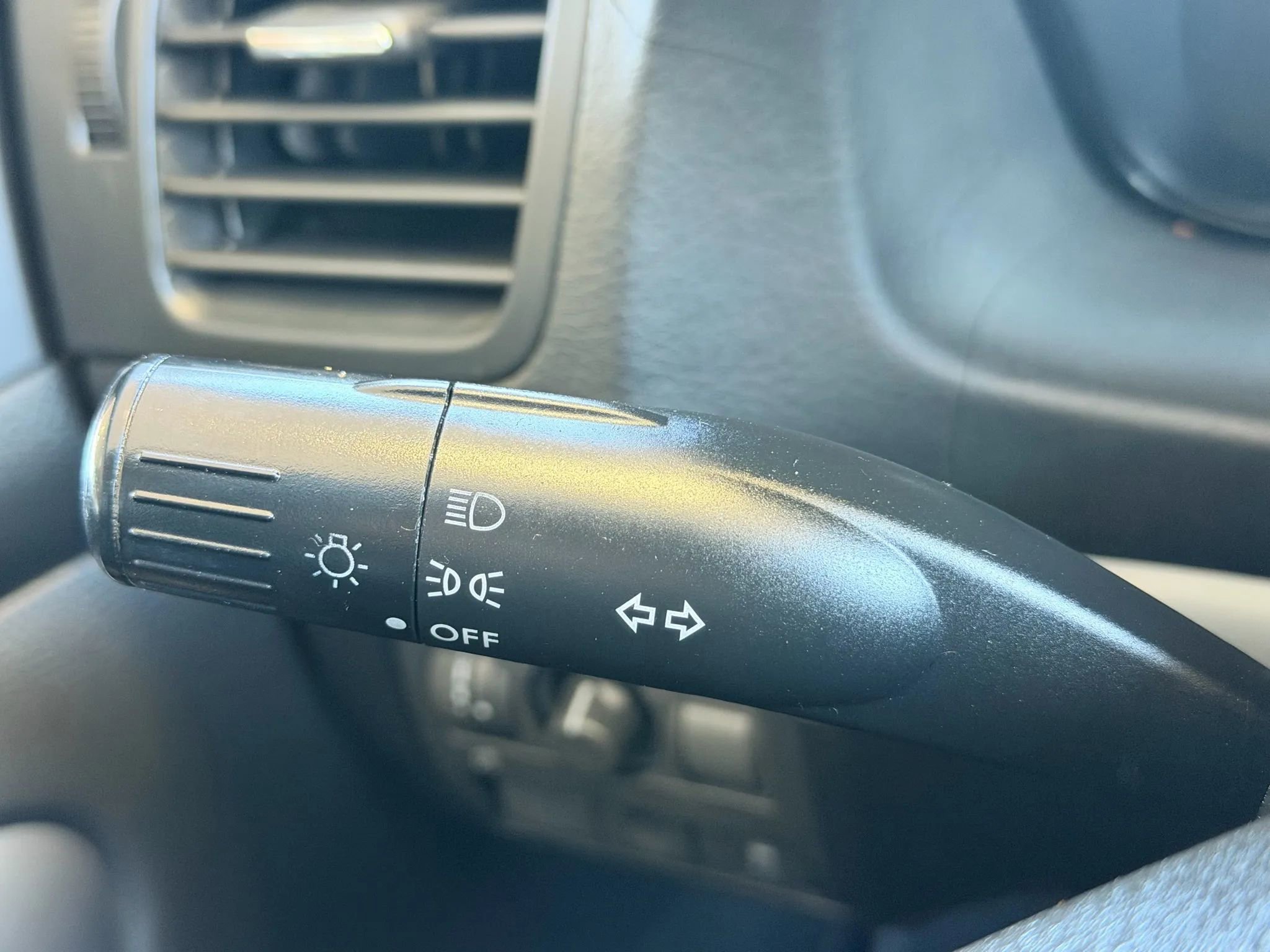 Used 2009 Subaru Legacy 2.5i Special Edition image 11