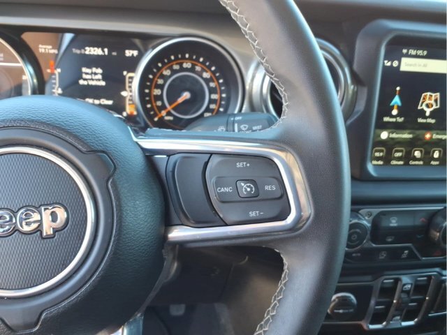 Used 2023 Jeep Gladiator Overland AWD/4WD image 25
