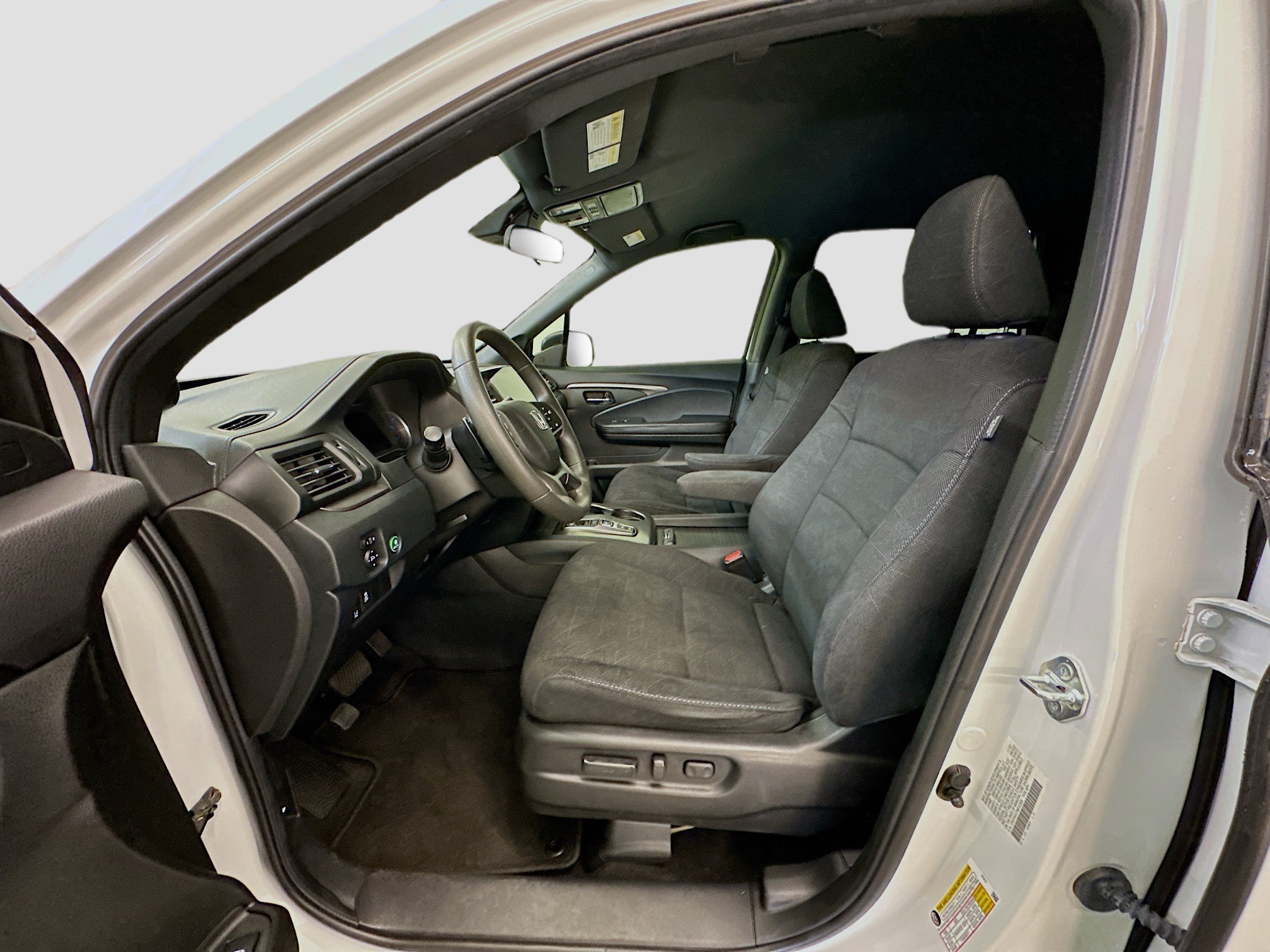 Used 2022 Honda Pilot Sport image 13