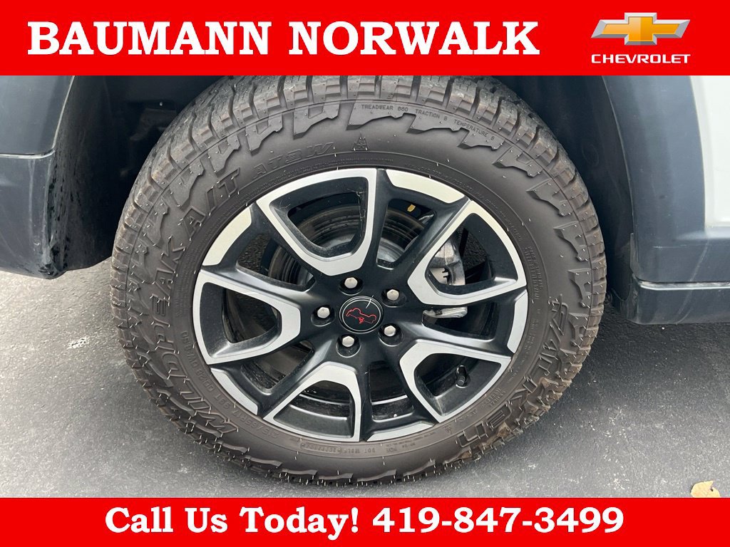 Used 2025 Jeep Compass Trailhawk AWD/4WD image 11