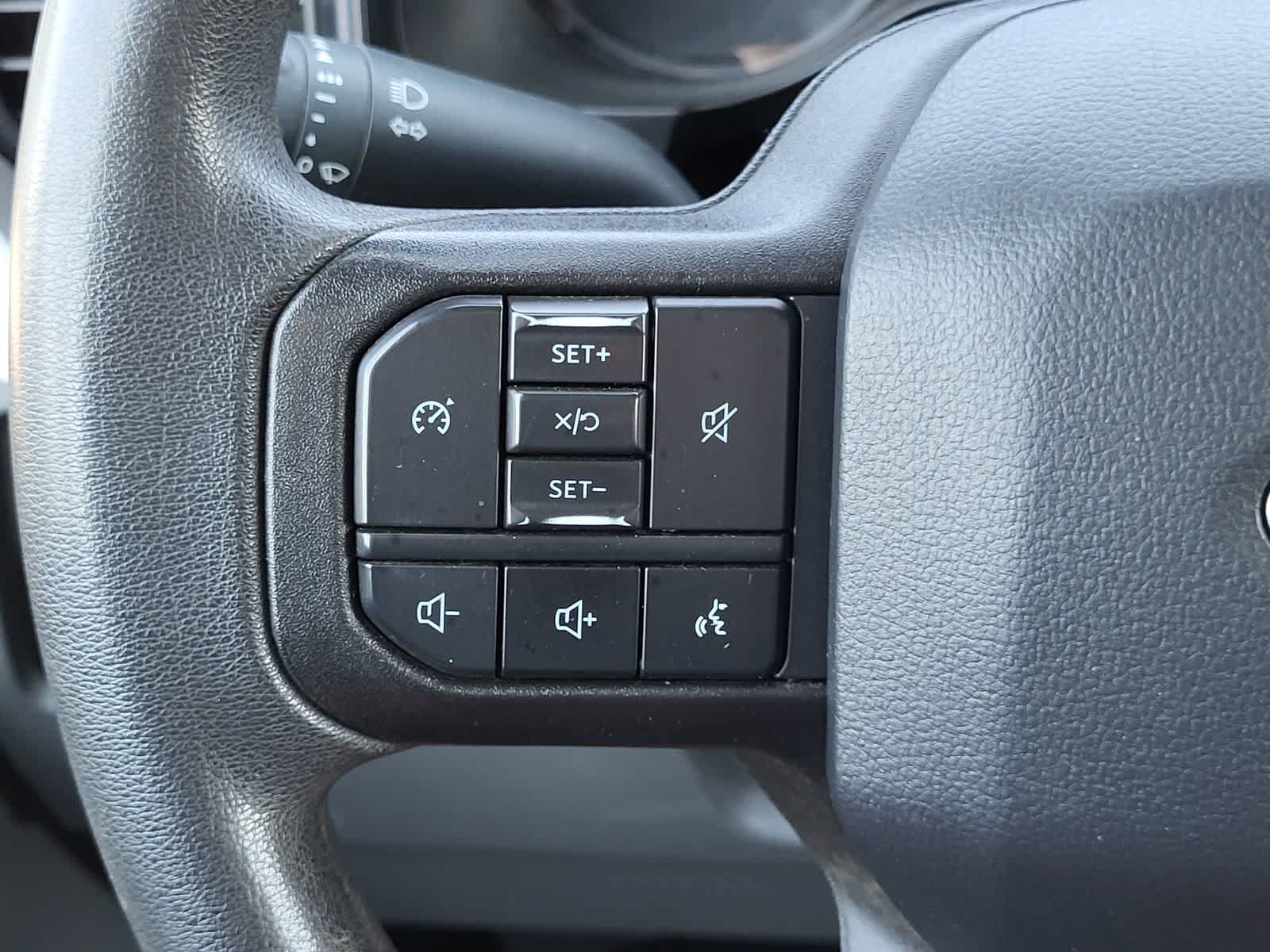 Used 2024 Ford F250 XLT w/ FX4 Off-Road Package AWD/4WD image 19