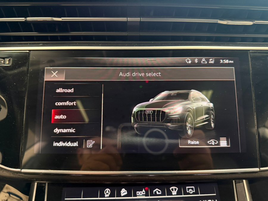 Used 2020 Audi Q8 Prestige w/ Prestige Package AWD/4WD image 61