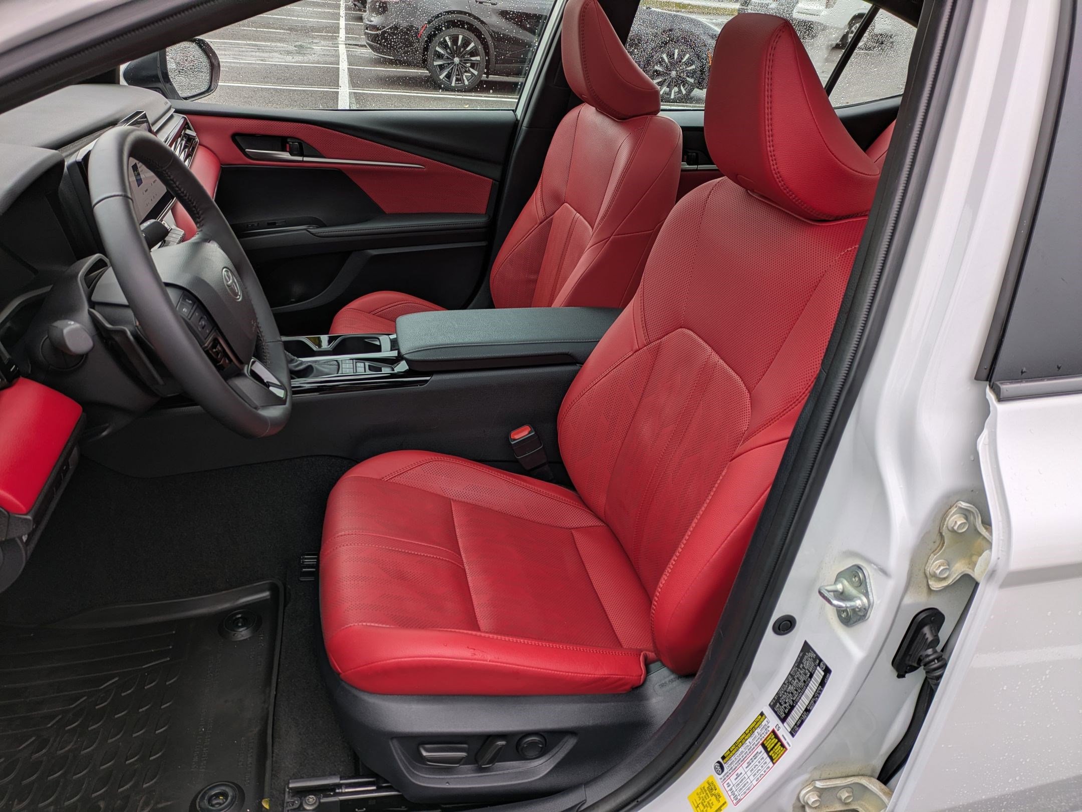 Used 2025 Toyota Camry XSE image 7