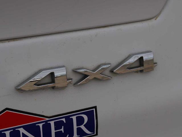 Used 2023 Jeep Grand Cherokee L Laredo image 13