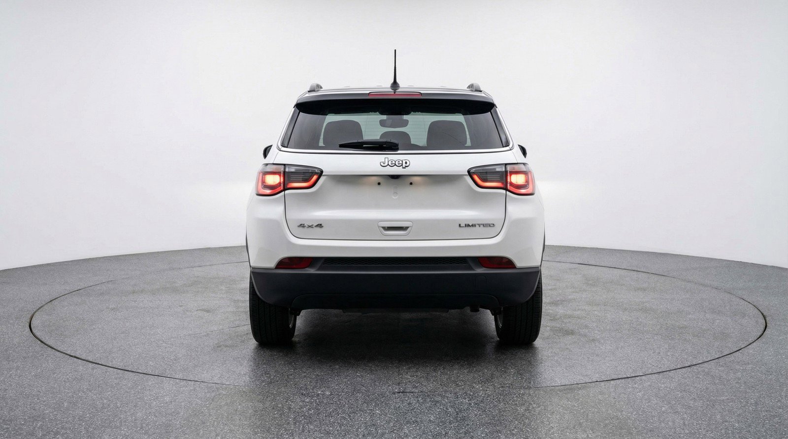 Used 2025 Jeep Compass Limited image 7