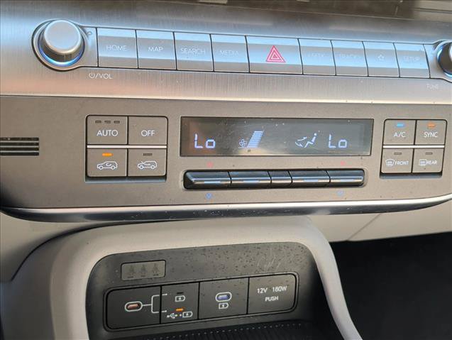 Used 2025 Hyundai Kona SEL FWD image 12