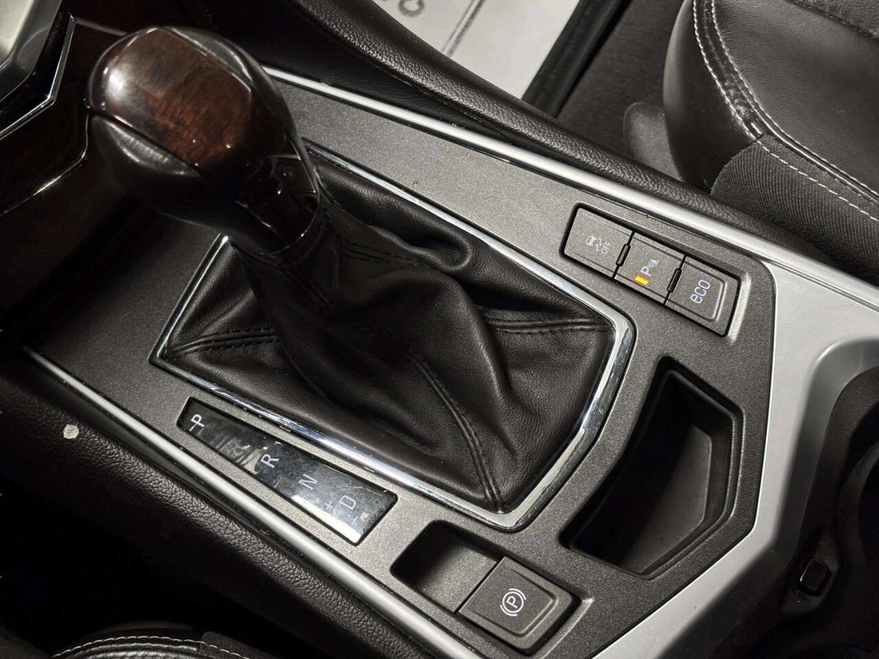 Used 2012 Cadillac SRX Luxury FWD image 33