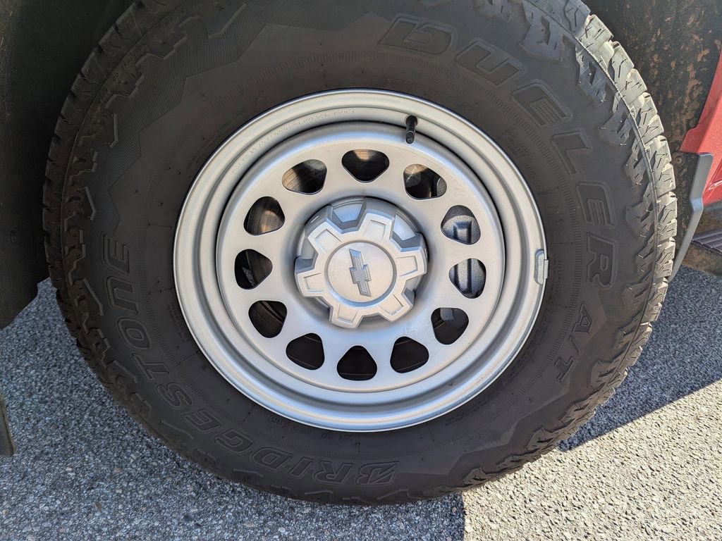 Certified 2025 Chevrolet Silverado 1500 W/T w/ Z71 Off-Road Package image 29