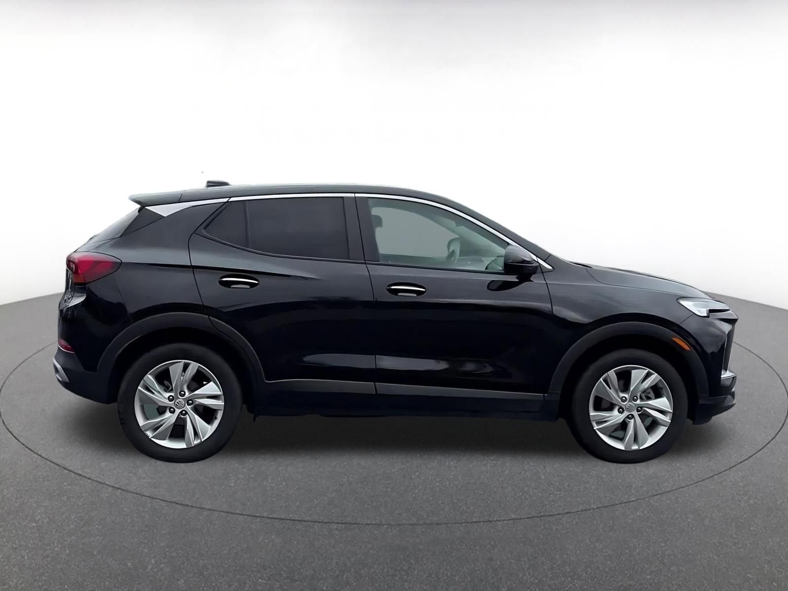 Used 2025 Buick Encore GX Preferred image 16