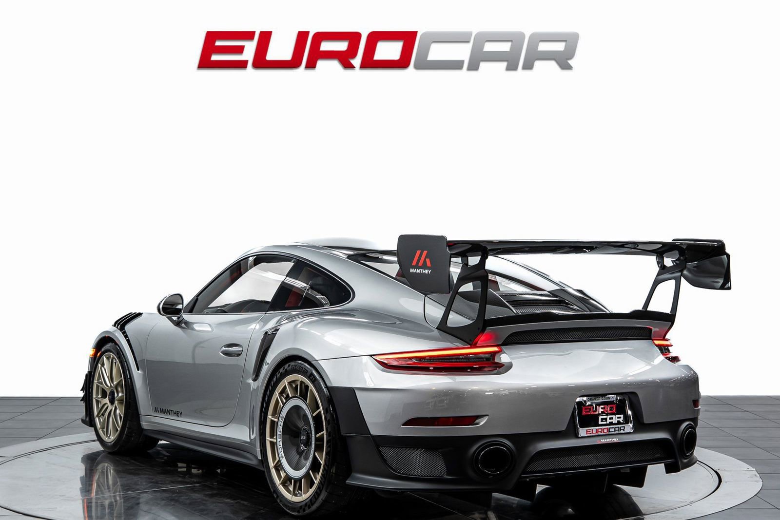 Used 2019 Porsche 911 GT2 RS image 3