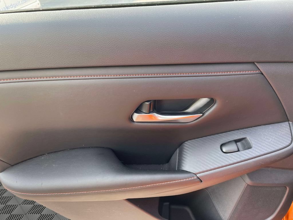 Used 2024 Nissan Sentra SR FWD image 15