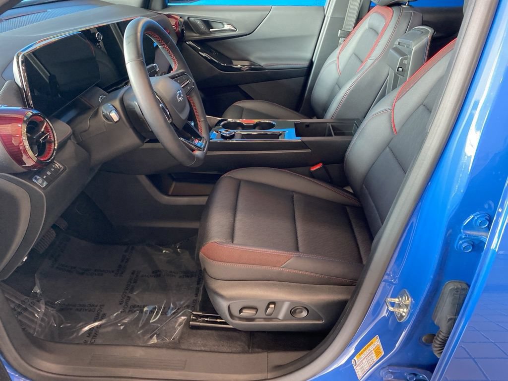 New 2026 Chevrolet Equinox RS w/ Convenience Package III AWD/4WD image 8