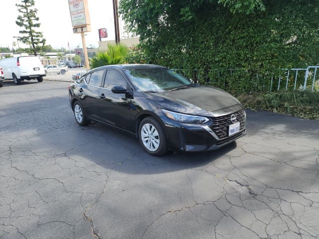 Used 2024 Nissan Sentra S image 2